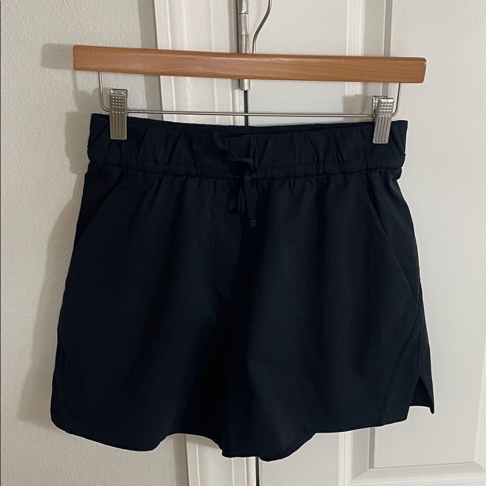 NWOT Lululemon Cinchable High Rise Shorts